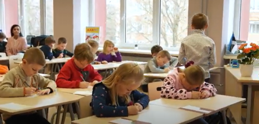 Hariduskopteri ppp 2024! Rühma Liblikas lapsed on Sillamäe Eesti Põhikoolis!