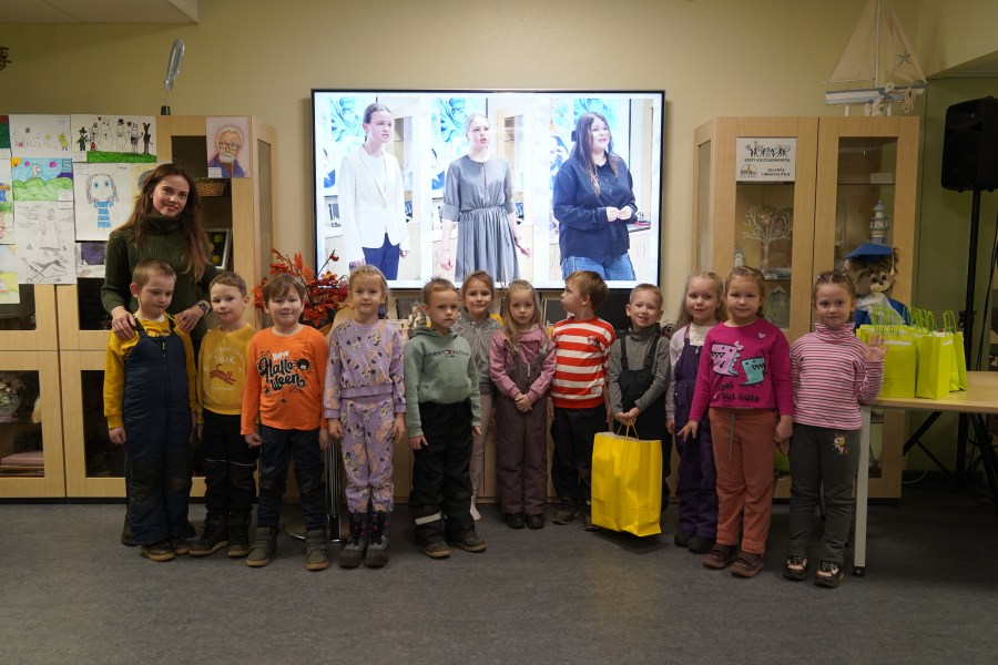 SILLAMÄE LASTE JA NOORTE LOOVKONKURSS RAAMATUKOGUS