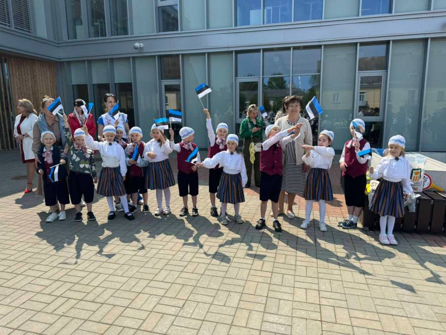 Osalemine Eesti lipu 141. aastapäeva tähistamisel